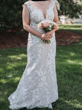 Olivia Bottega Nude Lace Mermaid Wedding Dress “Airis” Sparkly 10-12 (custom)